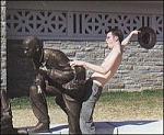 Click image for larger version

Name:	tourist3.jpg
Views:	254
Size:	15.6 KB
ID:	934595