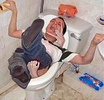 Click image for larger version

Name:	toiletmonster.jpg
Views:	242
Size:	38.6 KB
ID:	940392