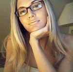 Click image for larger version

Name:	Caroline4.jpg
Views:	293
Size:	34.4 KB
ID:	940493