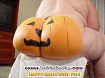 Click image for larger version

Name:	HalloweenButt.jpg
Views:	262
Size:	51.0 KB
ID:	943462