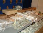 Click image for larger version

Name:	abc_drug_bust2_080228_ssh.jpg
Views:	270
Size:	49.0 KB
ID:	943953