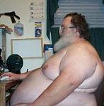 Click image for larger version

Name:	fat-blogger.jpg
Views:	209
Size:	17.0 KB
ID:	944854
