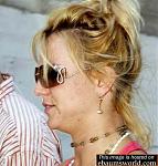 Click image for larger version

Name:	britneynomakeup2.jpg
Views:	538
Size:	45.5 KB
ID:	949165
