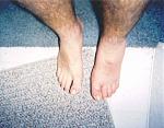 Click image for larger version

Name:	brokefoot.jpg
Views:	325
Size:	42.2 KB
ID:	949539