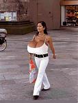 Click image for larger version

Name:	f1b_Shopping.jpg
Views:	352
Size:	24.7 KB
ID:	949679